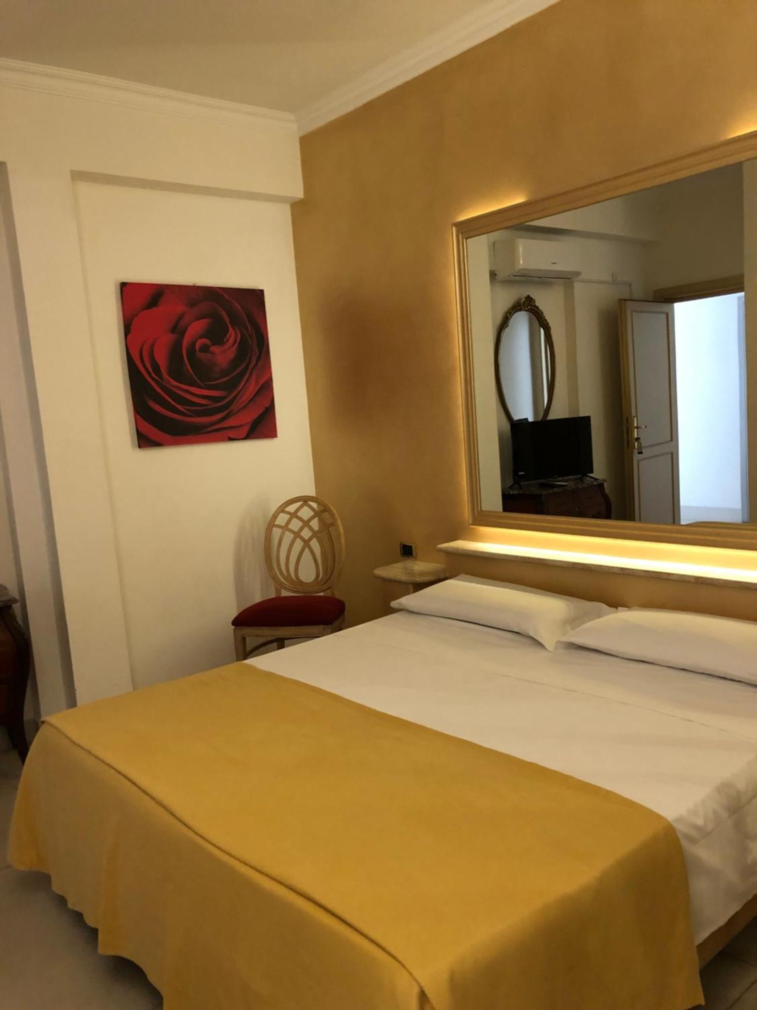 Hotel Quadrifoglio Roma Eur Kültér fotó
